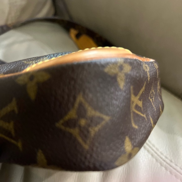 SOLD - Picture 4 of 11